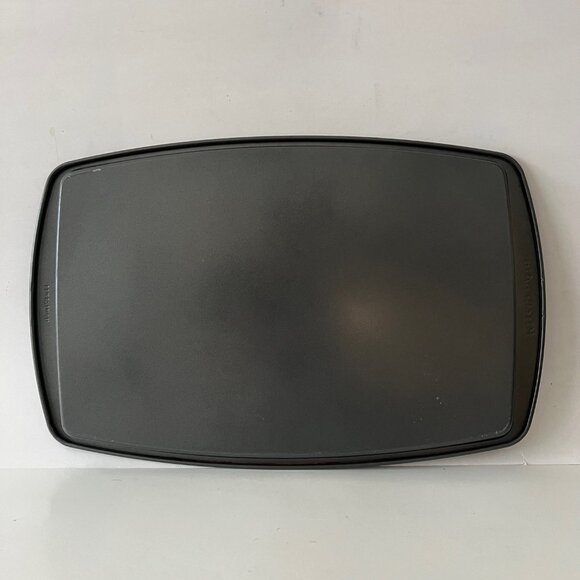 KitchenAid 3-Piece Bakeware Set | Baking Sheet, Cake Pan & Loaf Pan - Picture 8 of 16